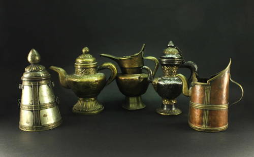 Five of Antique Tibetan Bronze Milk Pot: 西藏古董铜质奶壶五只 Height:24cmx5