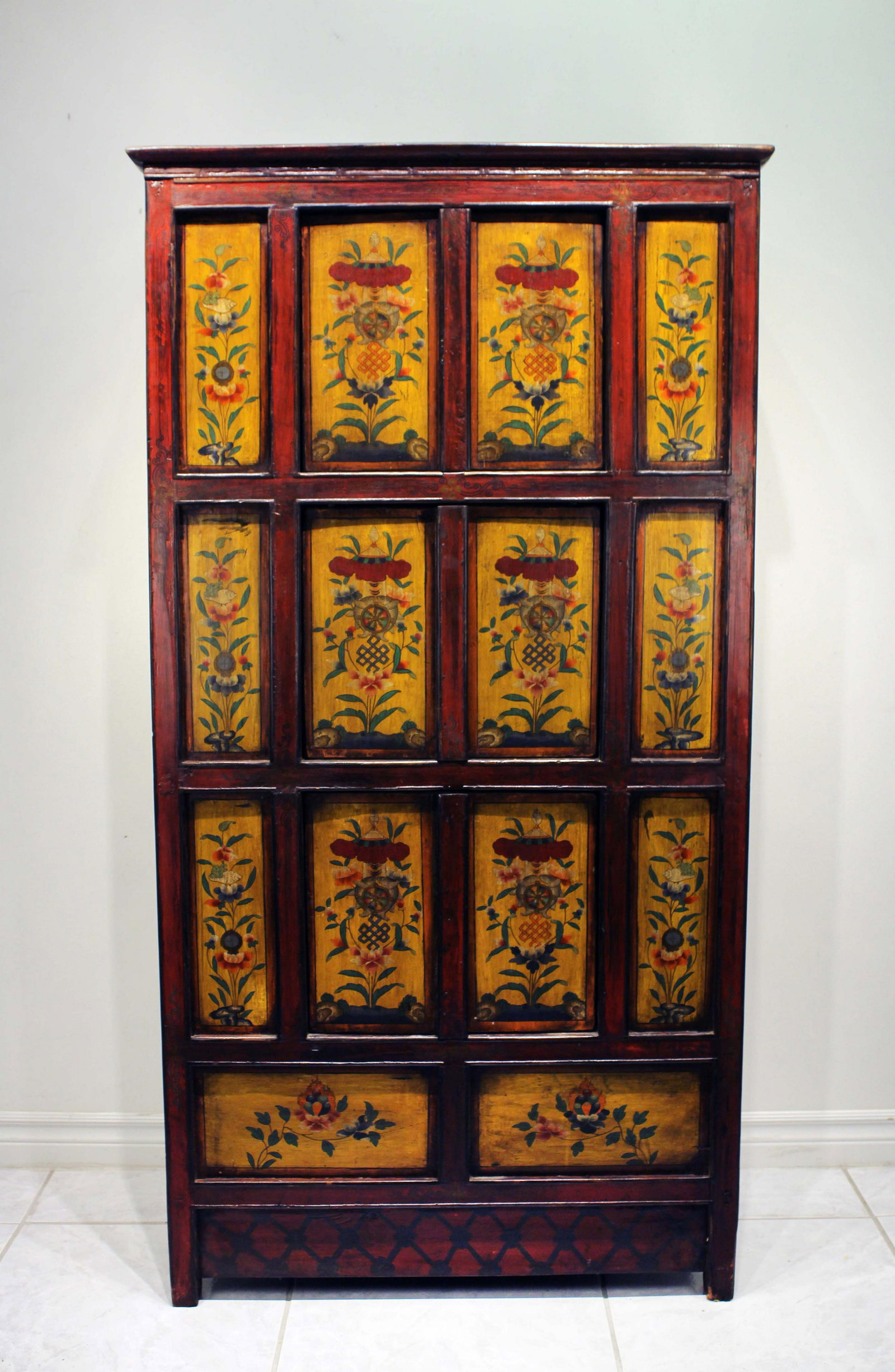 Elm Lacquer Painting Cabinet Republican Period: 民国榆木漆画立柜 Size:43x80x158cm