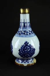 Blue and White Bottle Vase Early of Qing Dynasty