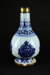 Blue and White Bottle Vase Early of Qing Dynasty