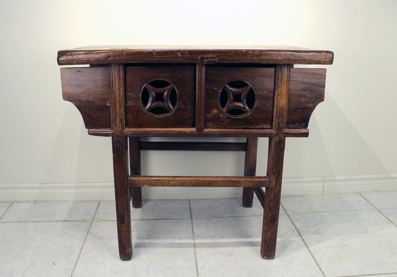 Wooden Table Qing Dynasty: 清代榆木短案桌 Height:78cm