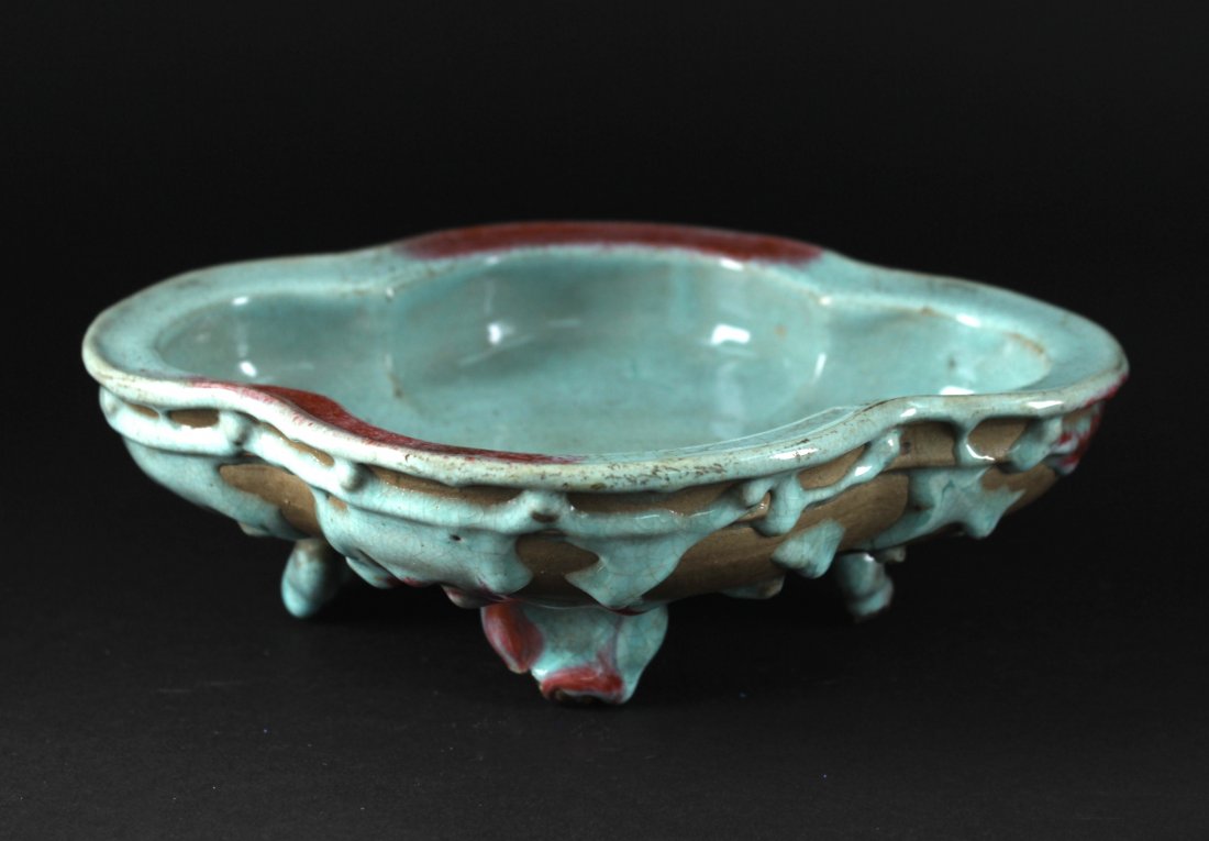 Song Jun Kiln Style Brush Washer Qing dynasty Period: 清仿宋钧窑四足海棠洗 Size：6.5x17x21cm