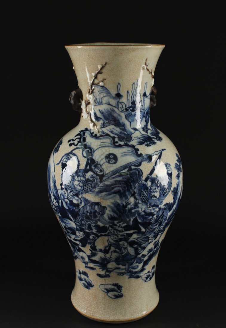 Blue&White Fighteen Vase Qing Dynasty Ming Mark: 清代哥釉青花明成化寄托款刀马人纹铁锈贴塑梅花耳观音