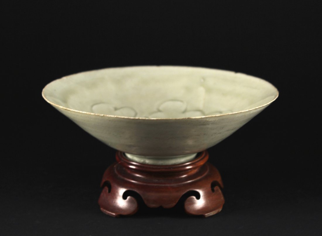 Hutian Kiln Green Glaze Bowl Song Dynasty Period (1 of 4)