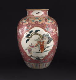 Color Enamel Story Pattern Vase Qianlong Period