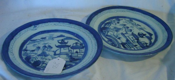 2 antique Canton plates