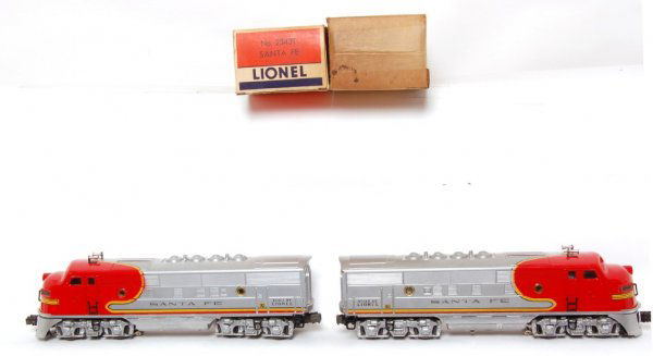 Lionel 2343 Santa Fe F3 AA units, OB: Lionel 2343 Santa Fe F3 AA units, C7. POB is C7-8 with insert, COB is missing an inner flap but includes the insert.