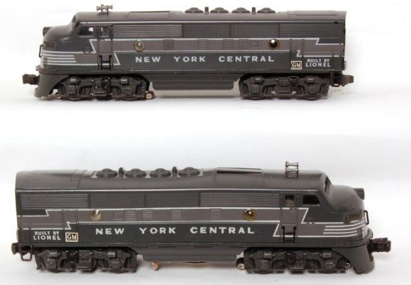 Lionel 2333 New York Central F3 AA chubby: Lionel 2333 New York Central F3 AA units, early units with chubby letter variation, power unit is C7. T is hard to grade because the sides and lettering are strong, however it does have some paint fla