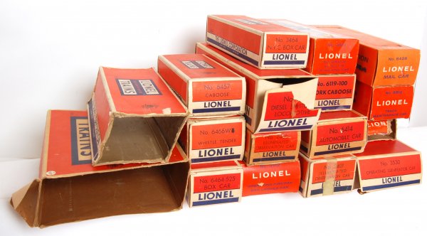 Lionel lot of empty original boxes: Lionel original boxes 6414, 2401, 2025, 6457, 6466W, 6464-525, 3512, 2436, 621, 3464, 3530, 6428, 6812, 6119-100, 6437 and 3519. Items in this lot are sold as shown in the photo as a box lot with no r