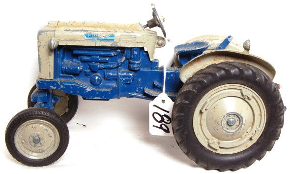 ford 4000 toy tractor