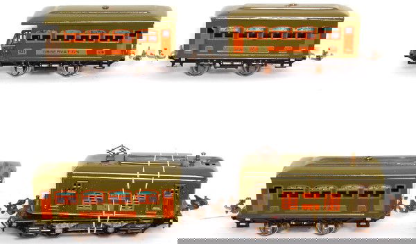 Lionel prewar 248, 529, 529 and 530 in green: Lionel prewar 248 loco that is restored, missing screws to hold the cab on and needs rewheeled. 529 coach is original C6+. Second 529 is also original but does have a couple of small holes on the unde