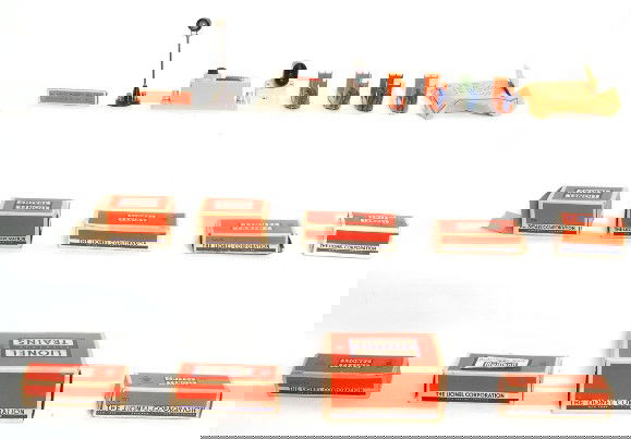 Great lot of Lionel postwar boxed small items: Lionel misc lot of train items including mint 91 circuit breaker, 70 lamp post, two boxes of cattle with a couple of cattle missing, box of circus horses 3366-100, two 356-35 pairs of carts, 148 dwarf