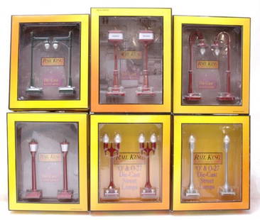 MTH Rail King Six 2 Lamp Sets MINT Boxed: MTH Rail King six 2 lamp sets; 30-1078 silver street lamps, 30-11001 red, 30-1090 maroon, 30-1065 dark green, 30-1081 maroon street lamps, 30-1084 corner lamps in OBs, C10.