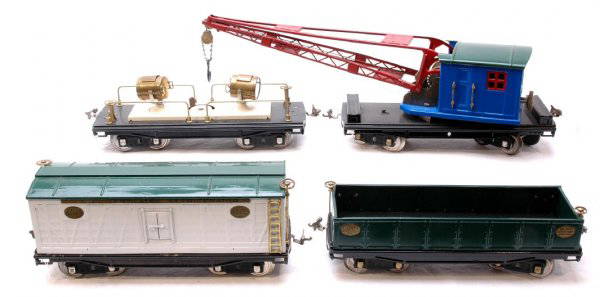 Lionel 212 Gon 214R Boxcar 220 and 219 Crane: Lionel prewar standard gauge 200 series freight cars; 212 gondola, 214R refrigerator car, 220 floodlight car, 219 crane car, all cars have been repainted.