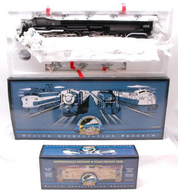 MTH 20-80001a UP Big Boy 4-8-8-4 Steam MINT Boxed: MTH 20-80001a Union Pacific DAP 4-8-8-4 Big Boy steam engine with proto sound in OBs, C9. Also includes 20-80001c Union Pacific DAP caboose in OB, C9.