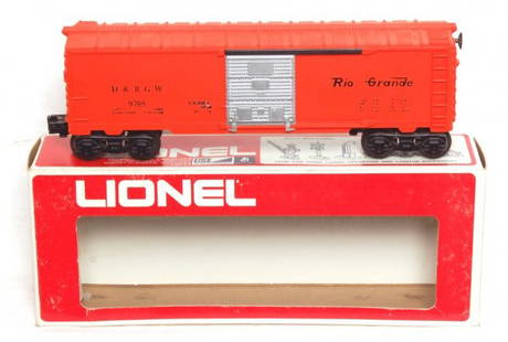 Tough Lionel 9705 Rio Grande boxcar, 9200, OB: Tough Lionel 9705 Rio Grande boxcar with 9200 end plates, light shelf dust C8 with OB.