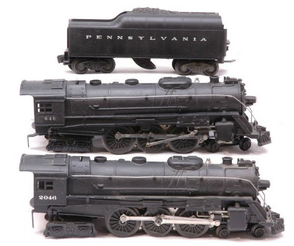 Lionel 2046 Steam 2046W Tender 646 Steam: Lionel postwar 2046 steam locomotive with 2046W Pennsylvania tender and 646 steam locomotive. Both locos are repainted. Tender is C6-7.
