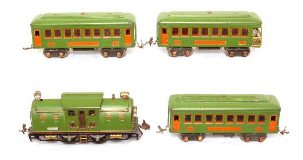 Lionel 254, 610, 610, 612: Lionel 254, 610, 610, 612, one 610 has an incomplete coupler, otherwise C6.