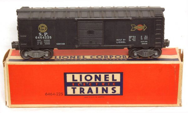 Lionel 6464-225 Southern Pacific boxcar, OB: Lionel 6464-225 Southern Pacific boxcar, type II body, will clean nicely to C7+. OB C7+.