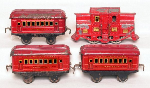 Dorfan prewar 51 red with three 5402 Pullmans