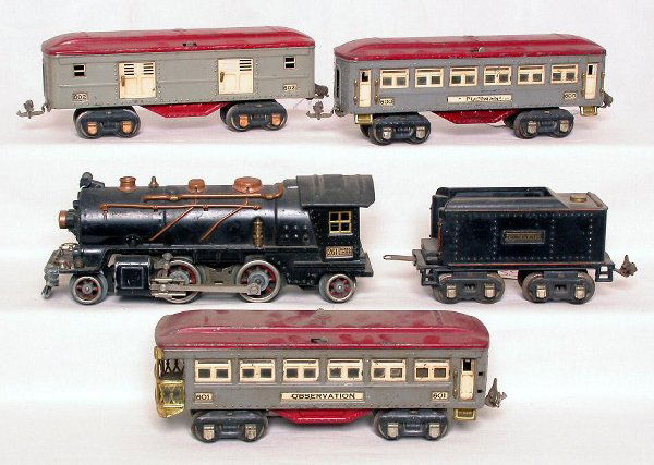 Lionel prewar 261, 258T, 600, 601 and 602: Lionel prewar 261 black locomotive with a 258T eight wheel tender, 600, 601 and 602 passenger cars. C2 but will probably clean up a little better, engine is missing part of pilot.