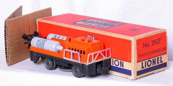 Lionel 3927 track cleaning car, OB: Lionel 3927 track cleaning car, bottles are original, belly and tail pads are missing, C8, OB has light wear but is intact, includes insert.