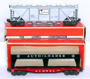 Lionel 6346 Alcoa covered hopper 6414 Auto-loader: Lionel 6346 Alcoa covered hopper and 6414 Auto-loader, 6346 has rusty trucks and some scrapes on carbody, C4; 6414 has autos in original sleeves, C7; both OBs are missing flaps on one end.