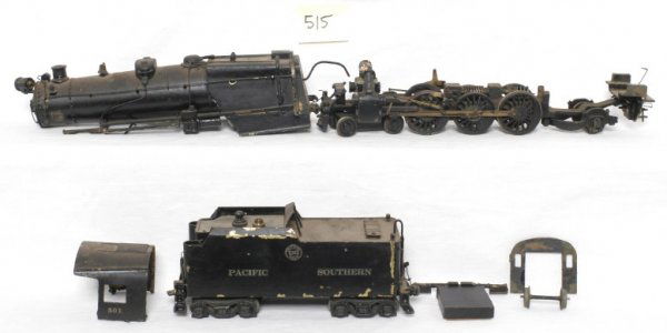 Brass kit built loco Southern Pacific 4-6-2: Brass kit built loco Southern Pacific 4-6-2 and loco cab number 501, in pieces. Items in this lot are sold as are shown in our photos with no returns.