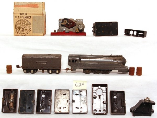 Mixed lot of Lionel prewar items, 1668E, controls - 2