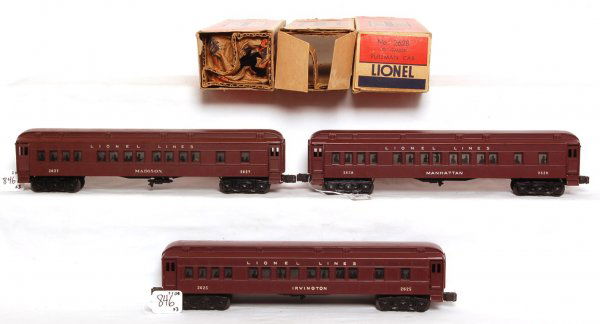 Lionel 2625 Irvington, 2627 Madison, 2628 OB: Lionel 2627 Madison with some paint flaking and touchups lower C6, 2625 Irvington C7 and 2628 Manhattan with touch up C6+. Two worn boxes with inserts.