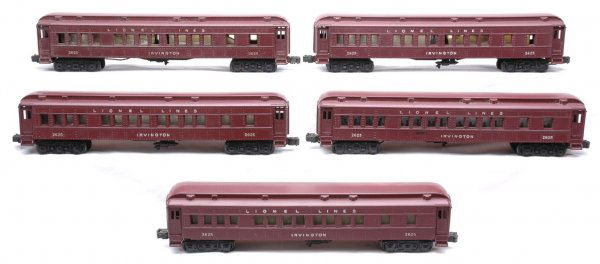 Lionel five 2625 Irvington Pullmans: Lionel postwar five 2625 Irvington Pullmans; one Pullman is C7. One car has a small chip in corner by step. All steps are intact on cars, C6.