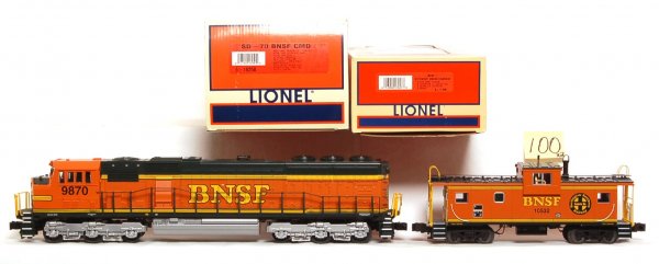 Lionel 18250 BNSF SD-70, 17628 BNSF EV caboose