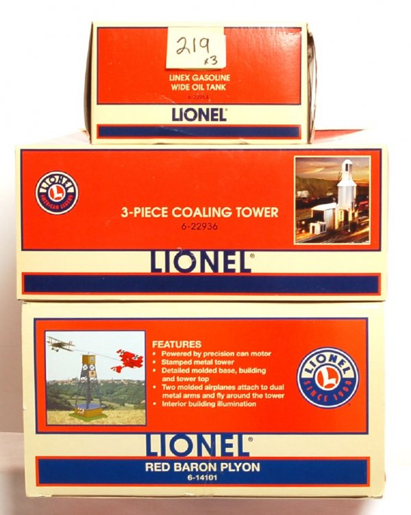 Lionel 22954, 14101, 22936 accessories in OB