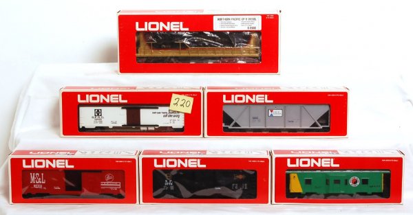 Lionel 1672 Service Station Limited Ed. set - 2