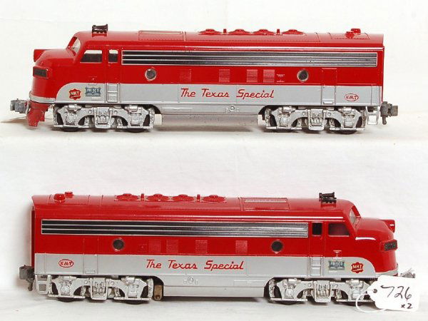 KMT Kusan MKT Texas Special F3 AA units: KMT Kusan MKT Texas Special F3 AA units, dummy front coupler is missing the uncoupling tab and some scuffs on pilot otherwise nice C7+. Powered unit was bench tested on a short section of test track o