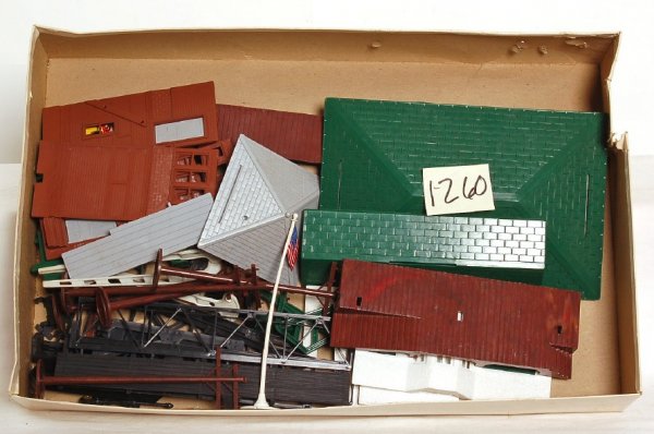 Twenty-one Plasticville kits - 2