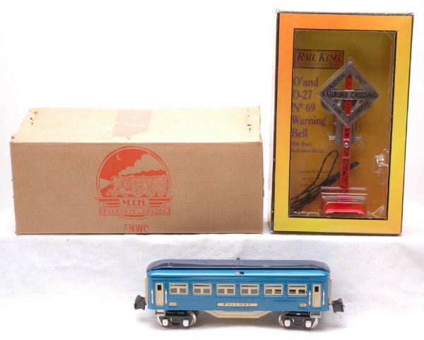 MTH Repro Lionel 69N Warning Bell Blue Comet MIB: MTH Rail King RK-1036 reproduction of Lionel 69N warning bell and MTH reproduction of Lionel 613 Blue Comet Pullman car in OBs, C9.