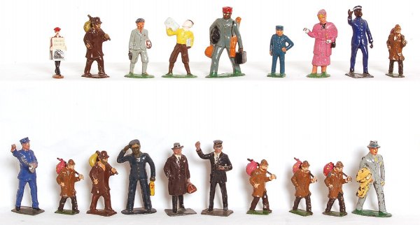 Dozens Britains, J. Hillco, other railroad figures