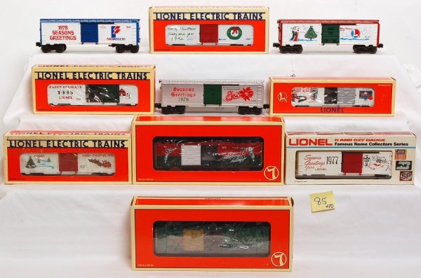 Ten Lionel Christmas boxcars, most in OB  - 2
