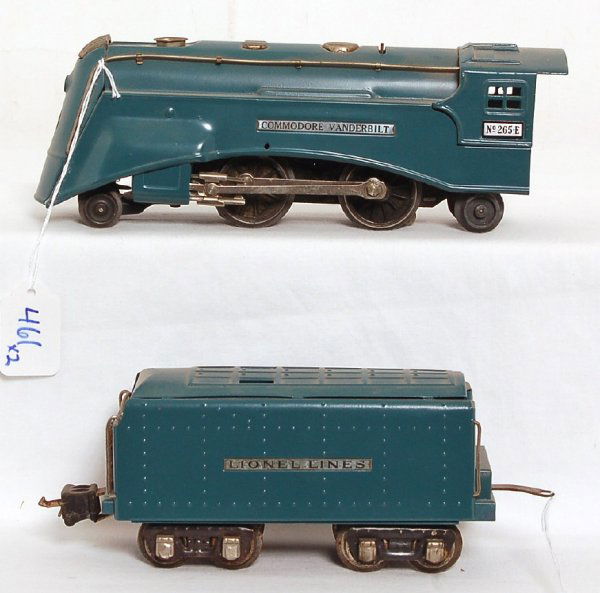 Lionel 265E 2-4-2 loco and tender: Lionel prewar 265E Commodore Vanderbilt 2-4-2 loco and tender, repainted to look C7.