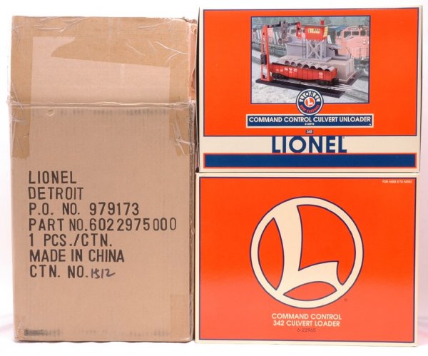 Lionel 22965 Culvert Loader 22975 Unloader MIB: Lionel 22965 Command Control No. 342 culvert loader and 22975 Command Control No. 345 culvert unloader with shipping carton factory new in OBs, C10.