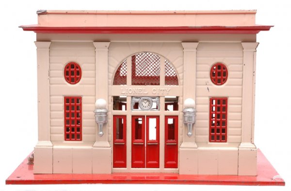 Lionel 115 Lighted Station Vermilion and Cream