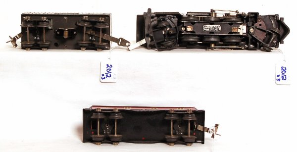 Lionel 1666E loco, whistle tender, 1682 caboose - 3