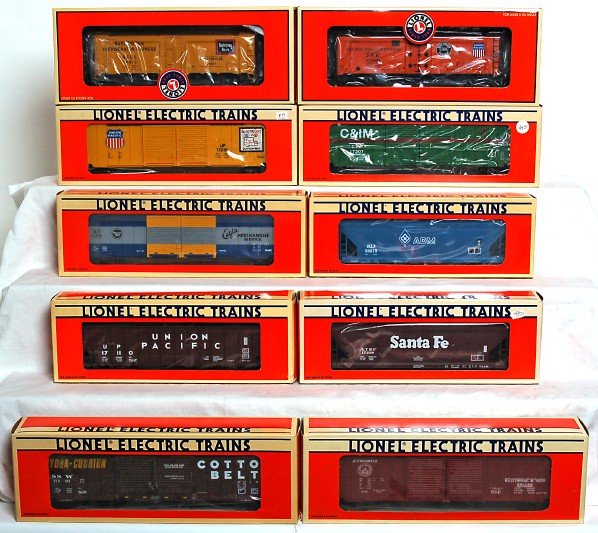 Ten Lionel freight cars in original boxes: Lionel 17108 Santa Fe center flow hopper, 17110 U.P. three bay hopper w/coal load, 17203 Cotton Belt double door boxcar, 17209 B&O double door boxcar, 17204 M.P. double door boxcar, 17118 Archer Danie