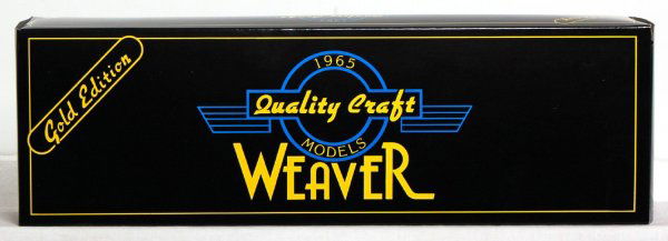 Weaver Gold Ed. 2 rail CB&Q USRA 0-6-0: Weaver Gold Edition 2 rail CB&Q U.S.R.A 0-6-0 switcher and tender in original box, train looks C9-10.