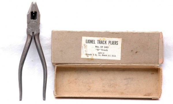 o gauge track pliers