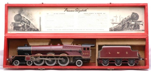 Hornby Princess Elizabeth LMS Pacific Loco Boxed: Desirable Hornby prewar O gauge Princess Elizabeth LMS Pacific 4-6-2 steam loco with tender in red presentation box, circa 1937. The loco boiler is maroon with a black cab and backhead and is numbered