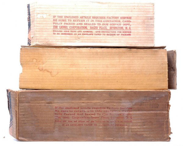 Lionel 400E 400T Std Ga Blue Comet Original Boxes: Lionel prewar standard gauge 400E BLUE and 400T BLUE original boxes only for the Blue Comet steam loco and tender. Loco box is soiled. Tender box is dated 1932. Both OBs have missing flaps on one end