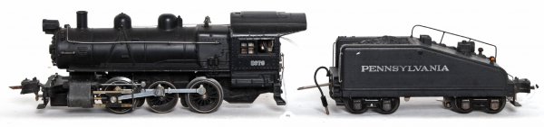 Lionel prewar 227 switcher with 2227B tender: Lionel prewar 227 switcher with 2227B tender. Loco is C7, tender is C8.