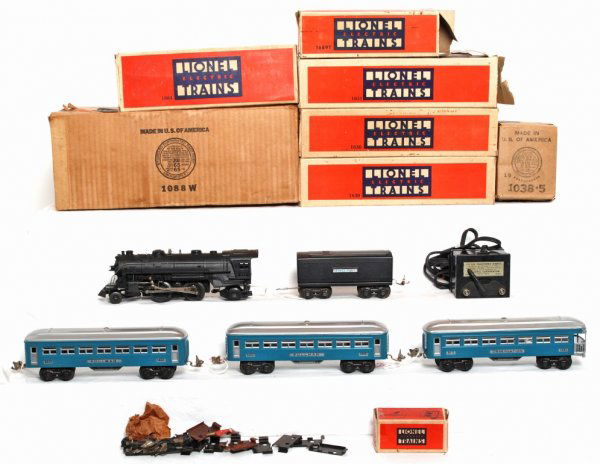 Lionel boxed prewar 1088 passenger set: Nice Lionel prewar 1088 passenger set in original boxes. set consists of 1664 2-4-2 loco and 1689T tender with two 1630 coaches and 1631 observation. Loco is missing a marker light jewel, trains look